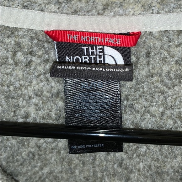 North Face Fleece Pullover Jacket - Picture 4 of 4